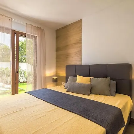 Le Tia By Istrialux Villa Svetvinčenat