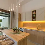 فيلة Veranda By Istrialux
